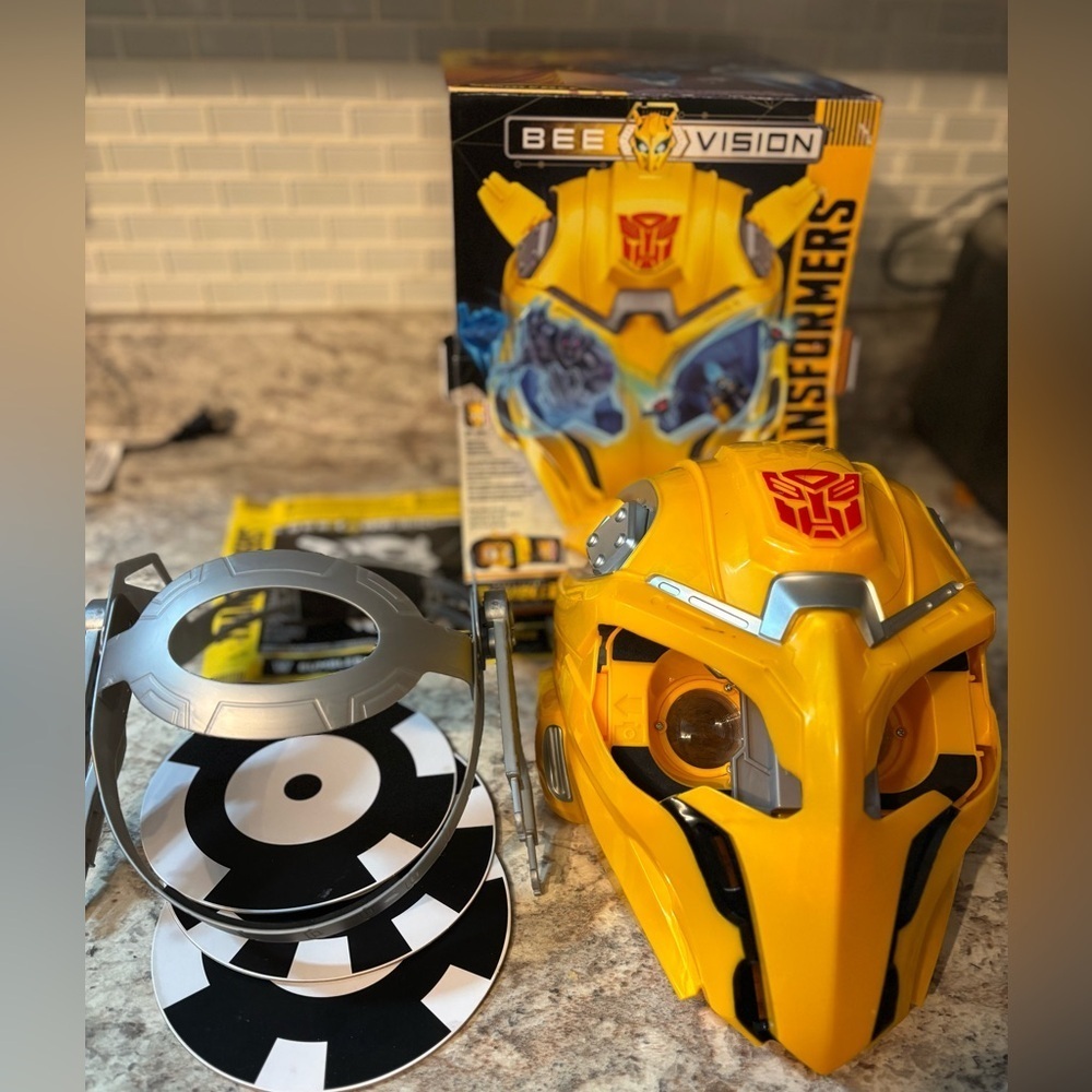 BUMBLEBEE BEE VISION AR MASK- TRANSFORMERS *no gauntlet
